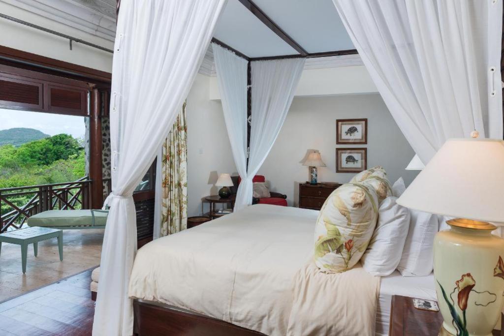 Canouan Estate Resort & Villas Charlestown Exterior foto